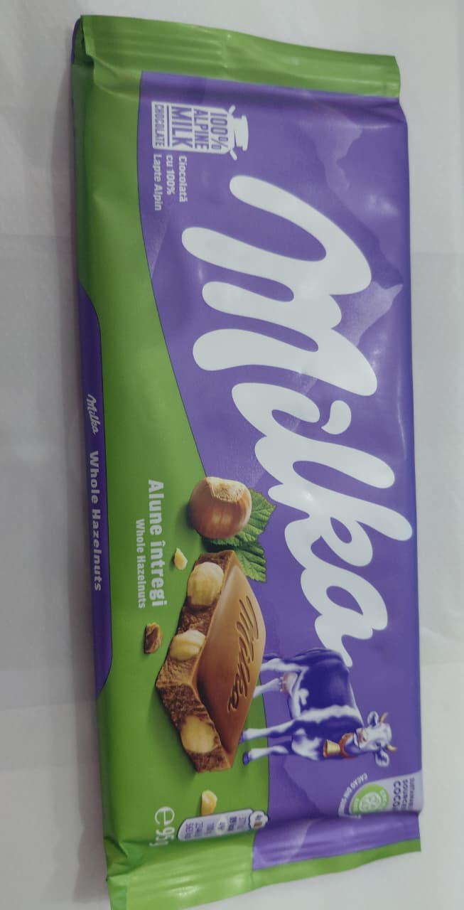 Milka Whole Hazelnuts 100g